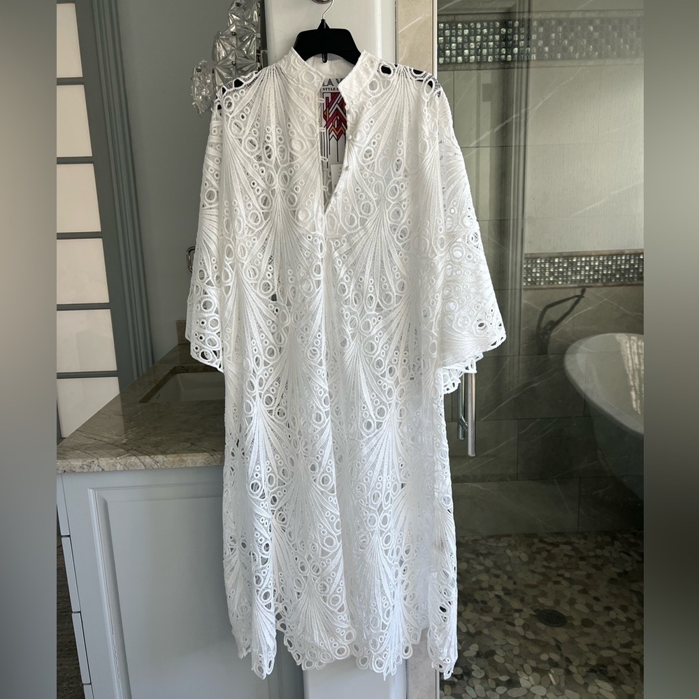 La Vie Style House Lace and Eyelet Caftan Midi-Dress White - Picture 4 of 15